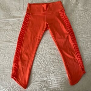Lululemon women’s leggings Size: 8